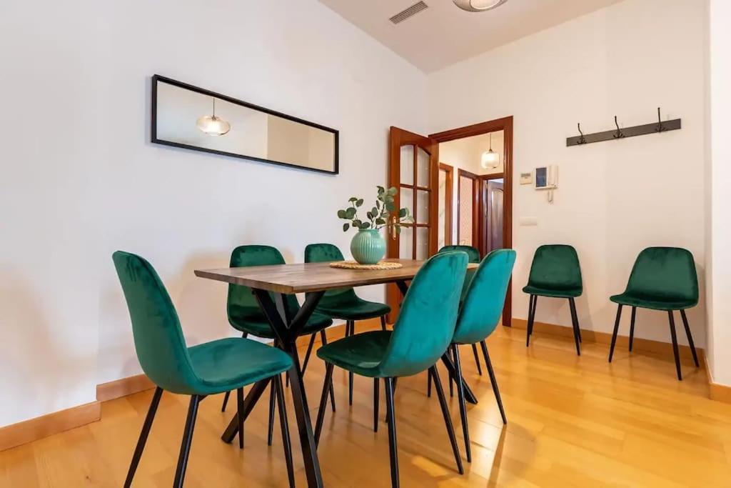 Jdcbl - Peaceful Wonderful Apartment In City Center Sevilla Buitenkant foto