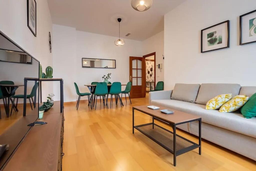 Jdcbl - Peaceful Wonderful Apartment In City Center Sevilla Buitenkant foto